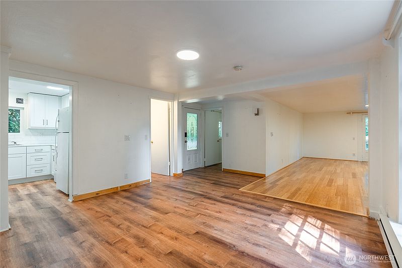 2nd image of 4420 S 200th Street