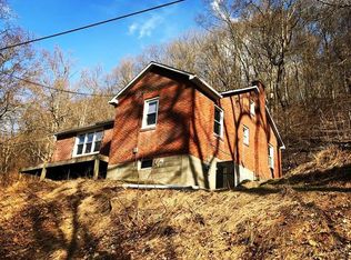 127 Tegoni Rd, Leechburg, PA 15656