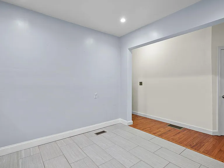 164 Hadley St #1 — Photo 10