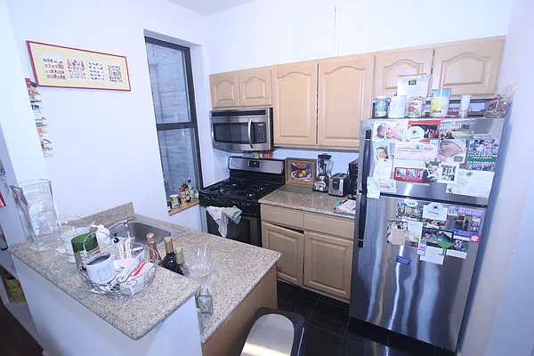 Rented by Jonis Realty | media 29