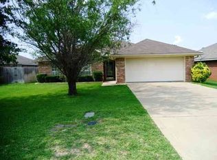 10812 Southern Trace Cir, Flint, TX 75762