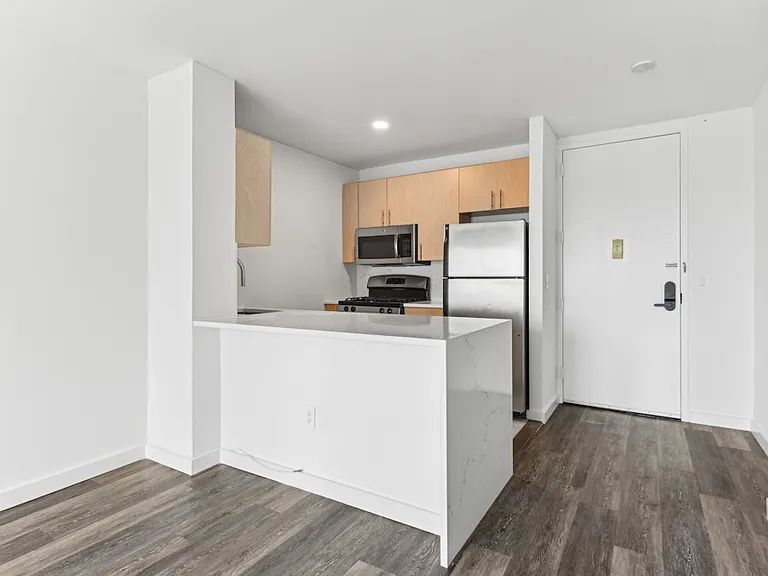 520 W 43rd St #30G — Photo 7