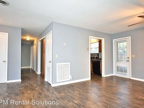 5th image of 105 General Featherstone Dr