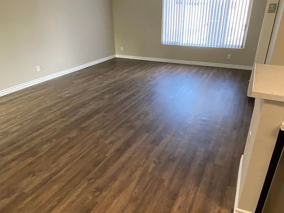 5th image of 4203 Louisiana St #30