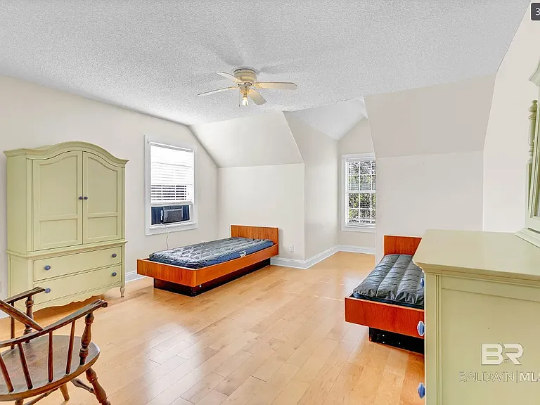 9643 Poets Cor — Photo 11