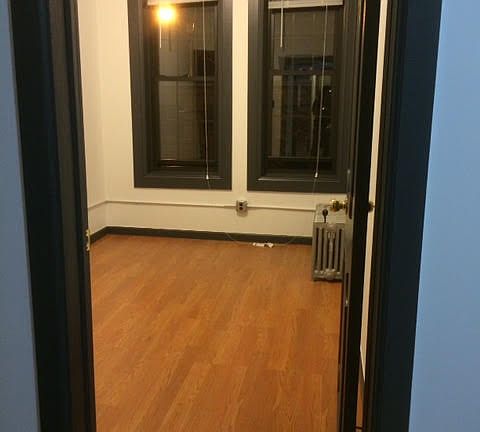 5th image of 444 Suydam St #02