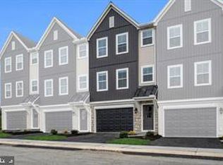 22 Morgan Cir #4-01, Carlisle, PA 17013