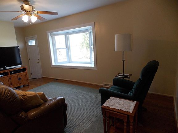4th image of 4120 Eddystone Dr