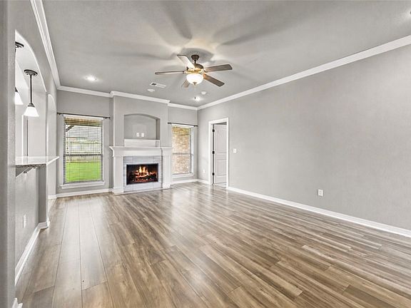 2nd image of 130 Napoli Ln