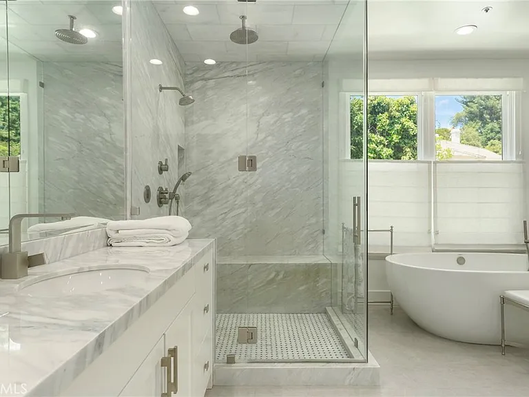 11805 Henley Ln — Photo 11