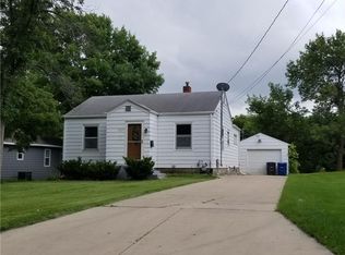 3225 E Ovid Ave, Des Moines, IA 50317
