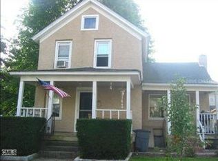 28 Meadow St, Danbury, CT 06810