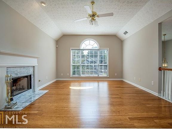 5th image of 1841 Green Oak Cir
