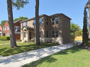 3233 Calumet St, Houston, TX 77004