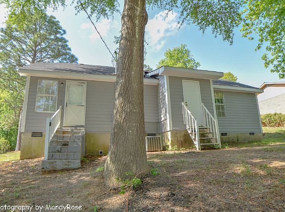 2nd image of 1370 Cabinet Dr