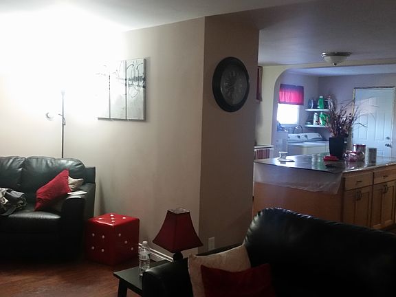 4th image of 308 W Pearl St
