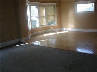 4th image of 909 Kishwaukee St