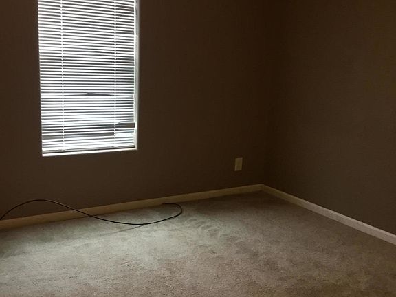 2nd image of 105 Winding Way
