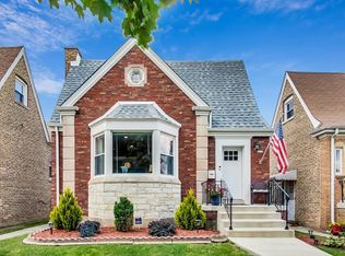 3220 N New England Ave, Chicago, IL