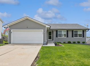 7018 Three Lakes Pkwy, Des Moines, IA 50320