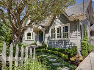 2811 NE Knott St, Portland, OR 97212