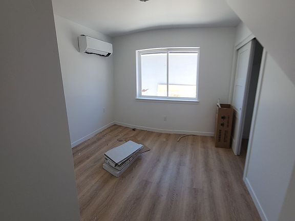 4th image of 340 Graves Ave #344