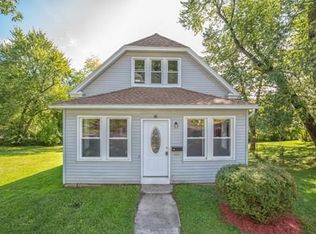 20 Arthur St, Holyoke, MA 01040