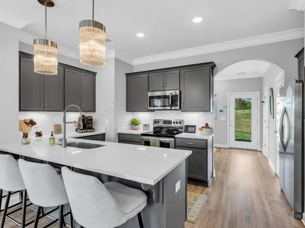 Homes Available Soon, Oxford Station