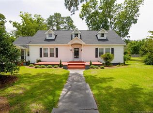 541 W Broad St, Saint Pauls, NC 28384