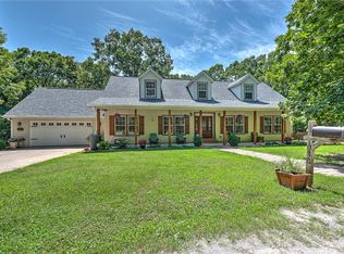 10475 Meadowlark Ln, Gravette, AR 72736