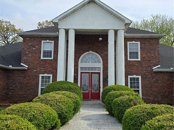 3rd image of 862 Via Firenze Ave