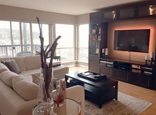 3608 14th Ave W APT 201, Seattle, WA 98119