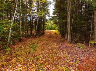 17 Countryside Ln, Bethel, ME 04217