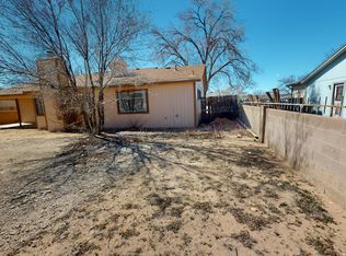 524 Apache Loop SW, Rio Rancho, NM 87124