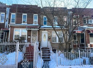 916 E 221st St, Bronx, NY 10469