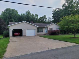 6525 Clark Rd, Erie, PA 16510