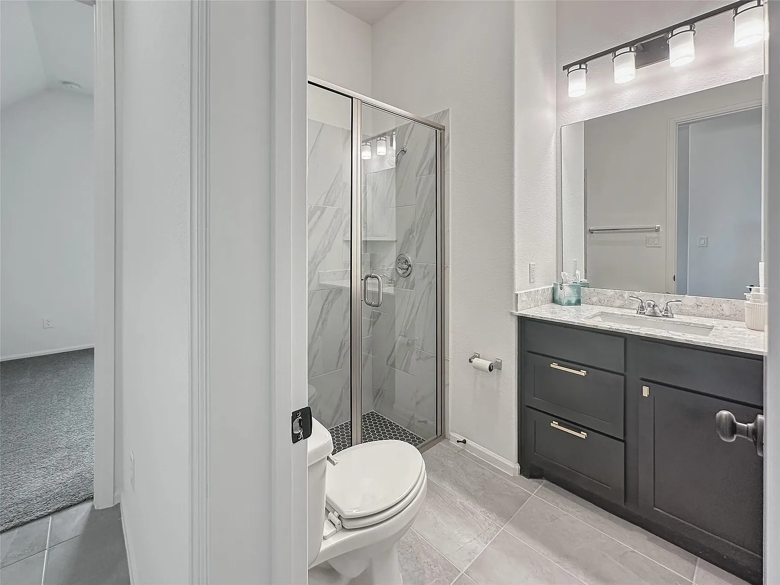 4 bed, 3.0 bath, 2592 sqft, $3,000 — Photo 4