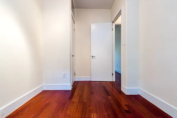 Rented by Nooklyn NYC LLC | media 46