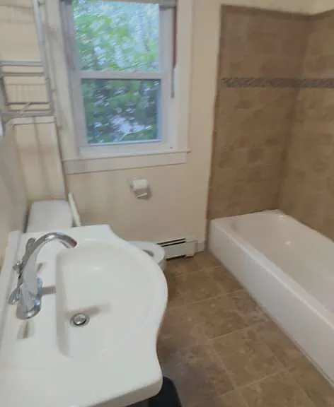 57 Lakeview Ave #F — Photo 4