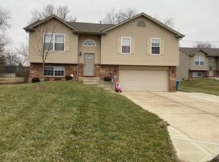 159 W Division St, Maryville, IL 62062