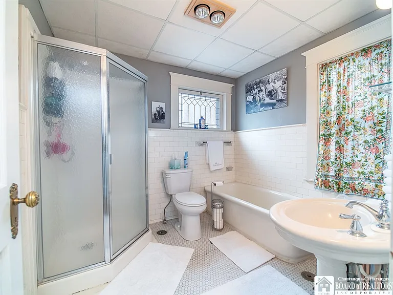 98 Forest Ave — Photo 27
