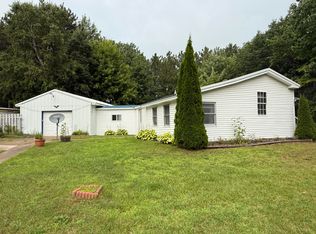 12416 W Lakeshore Dr, Brimley, MI 49715