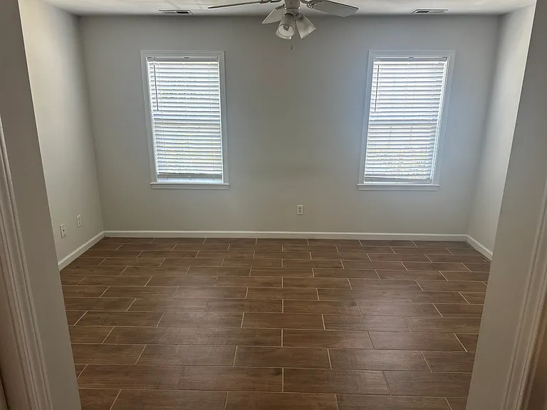 4513 Country Club Rd #F103 — Photo 11