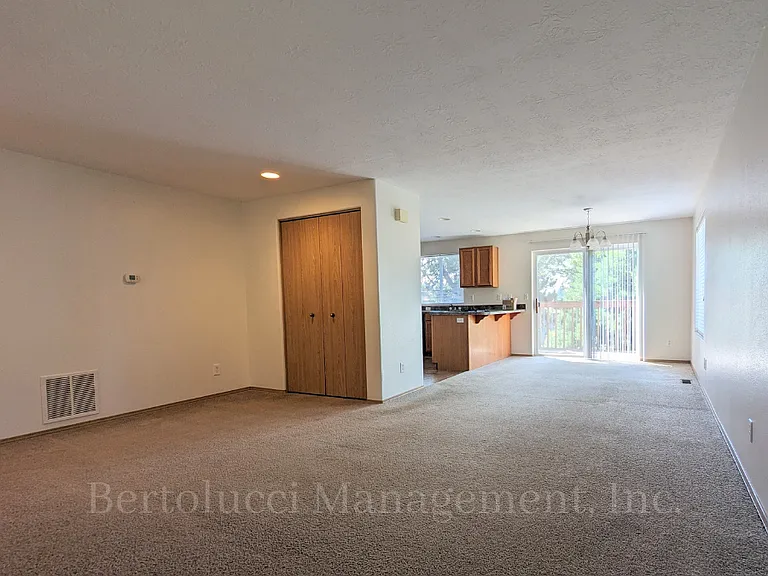 205 N Cedar Terrace Ct #207 — Photo 6