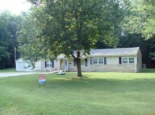 112 Grays Ln, Decatur, IL 62526