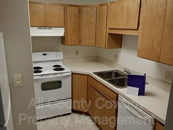 2nd image of 1657 N 5th St APT 103