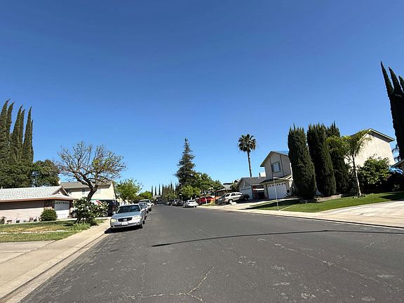 4th image of 1324 Conrad Way