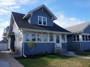 2107 74th St, Kenosha, WI 53143