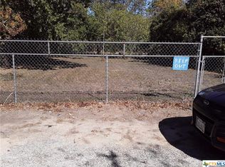 Raymond St, Seguin, TX 78155