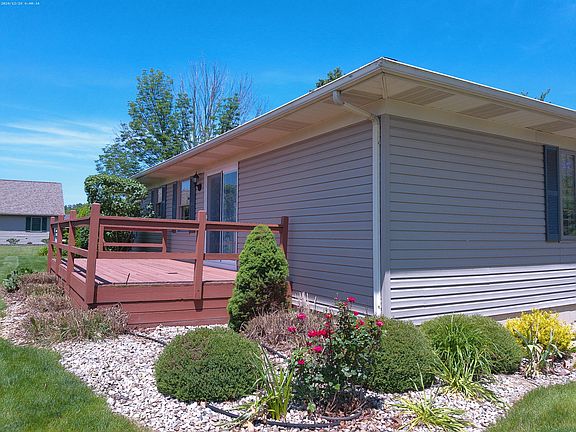3rd image of 6 Melrose Pl